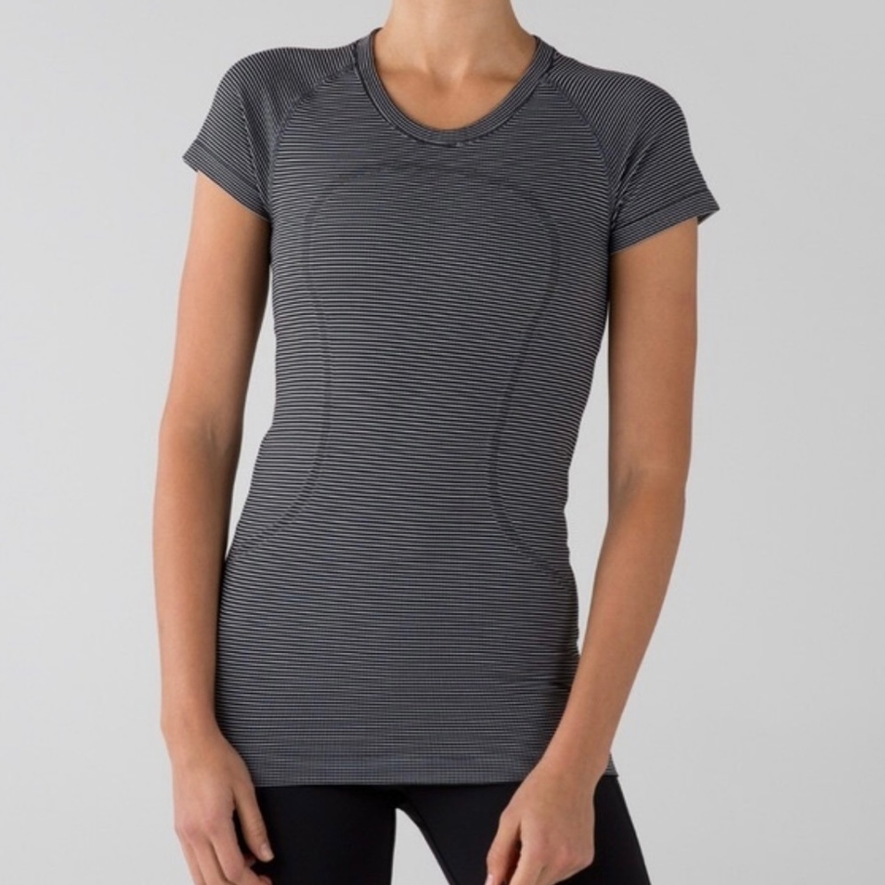 Women’s Lululemon Run: Swiftly Tech Short Sleeve Crew! Sz 6.